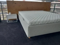 Bett Bezug Stoff Theo Grau Kopfteil Holzpaaneel Mit Matatze Ohne Nachttische