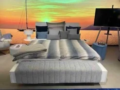 Bett Izzy Grau Weiß M03 Kopfteilbox mit Einbauleuchte inklusive 2 Ansetztischen