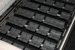 Bett Nocto Plus Lack Kristallweiß M02 mit Matratzen und Rückwandpaneele