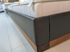 Bett Riletto Massivholz Nussbaum Lederbettseiten L7 Anthrazit Mit 2 Konsolen Ohne Matratze Und Lattenrost