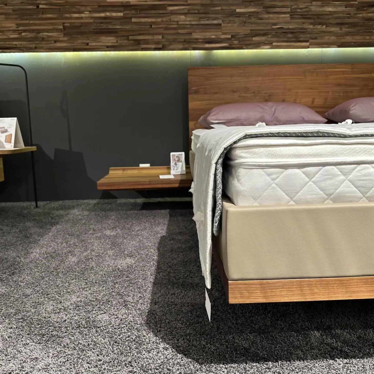 Bett Riletto Nussbaum Naturöl Seiten Leder Kiesel Beige Mit 2 Laden
