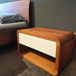 Bettanlage Com:Ci Nussbaum Massiv Inklusive 2 Beistelltische Ohne Matratzen