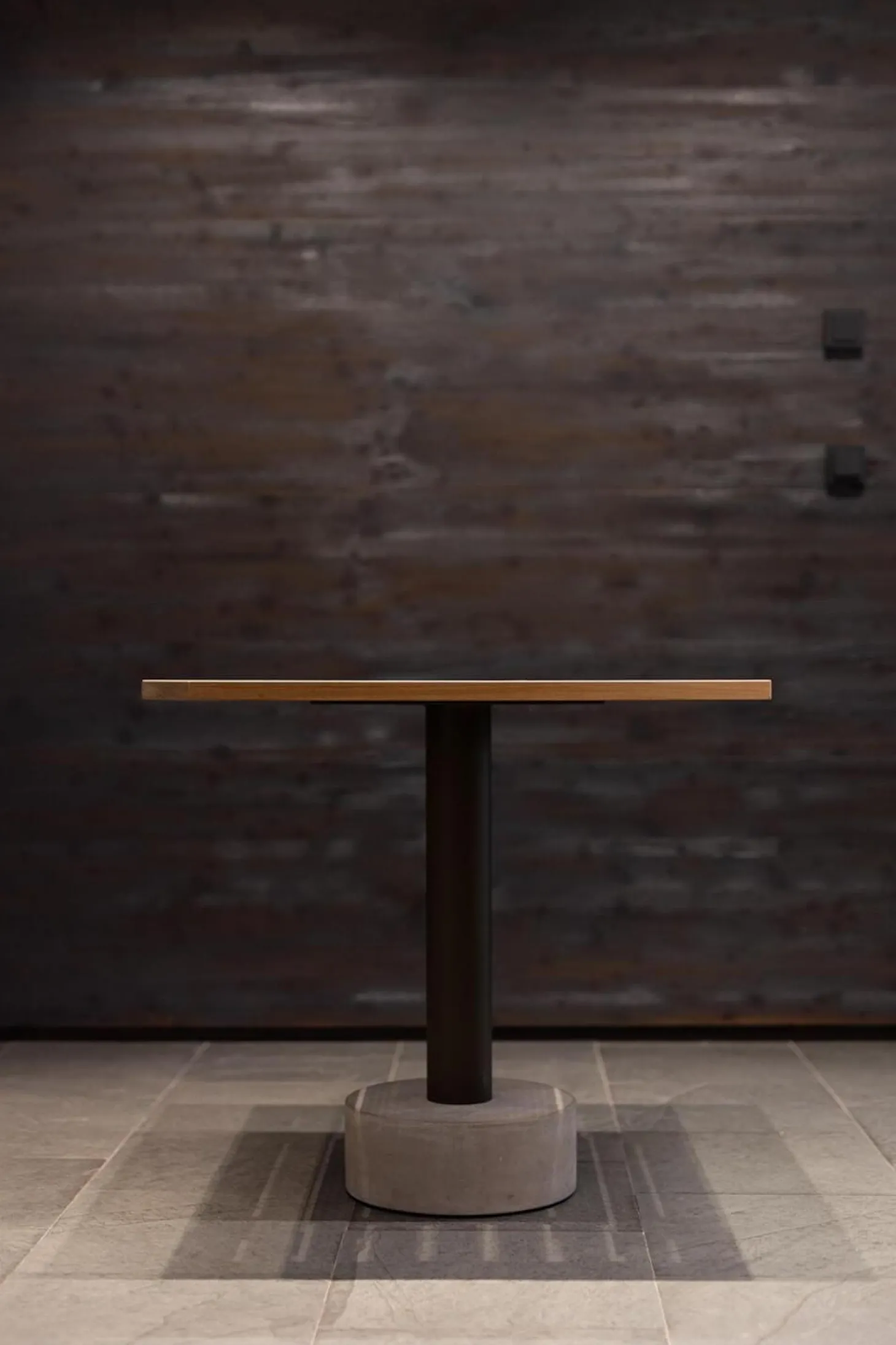 Bistrotisch Roll Platte Teak Gestel 30C Bronze Schwarz