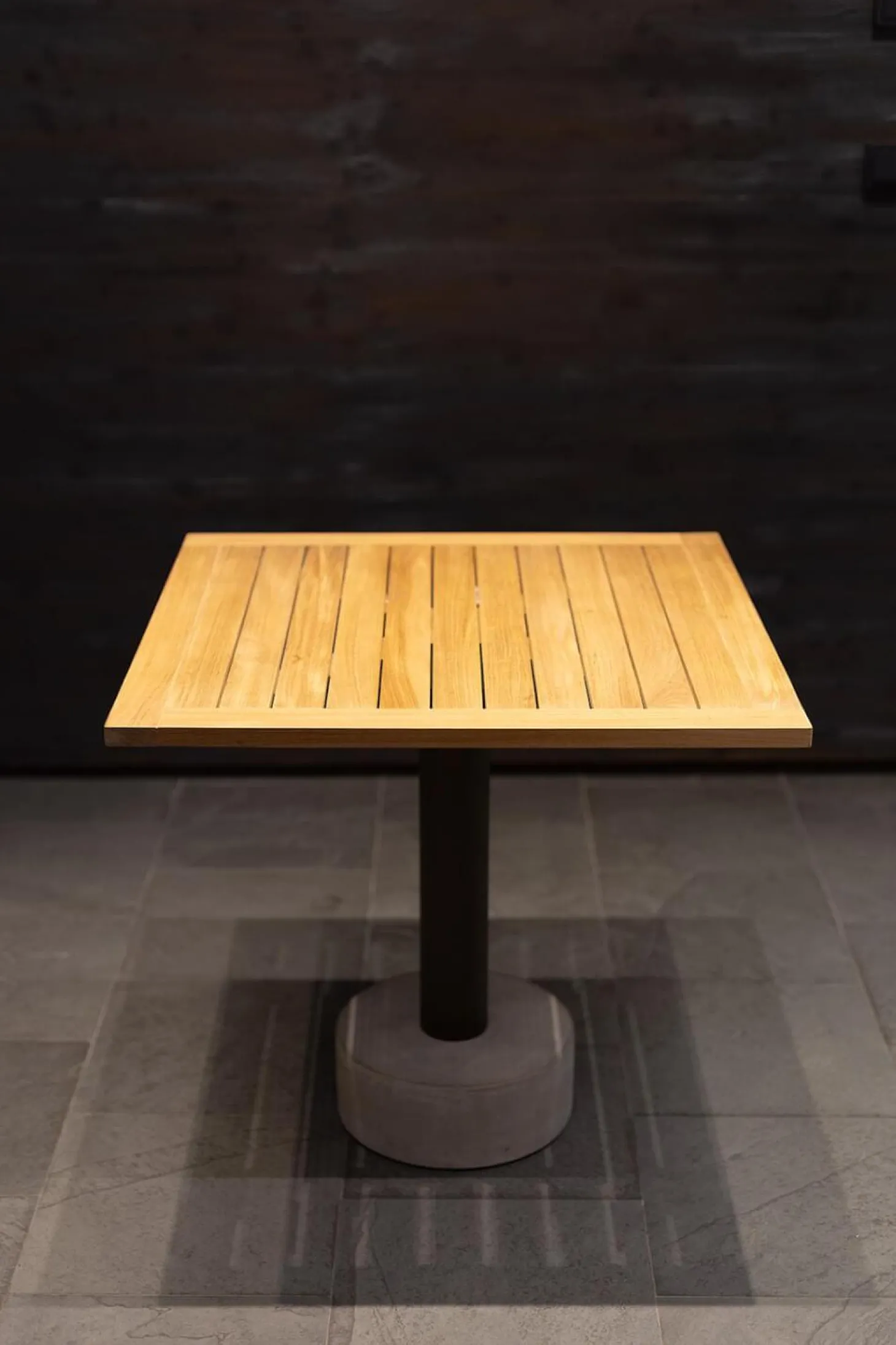 Bistrotisch Roll Platte Teak Gestel 30C Bronze Schwarz