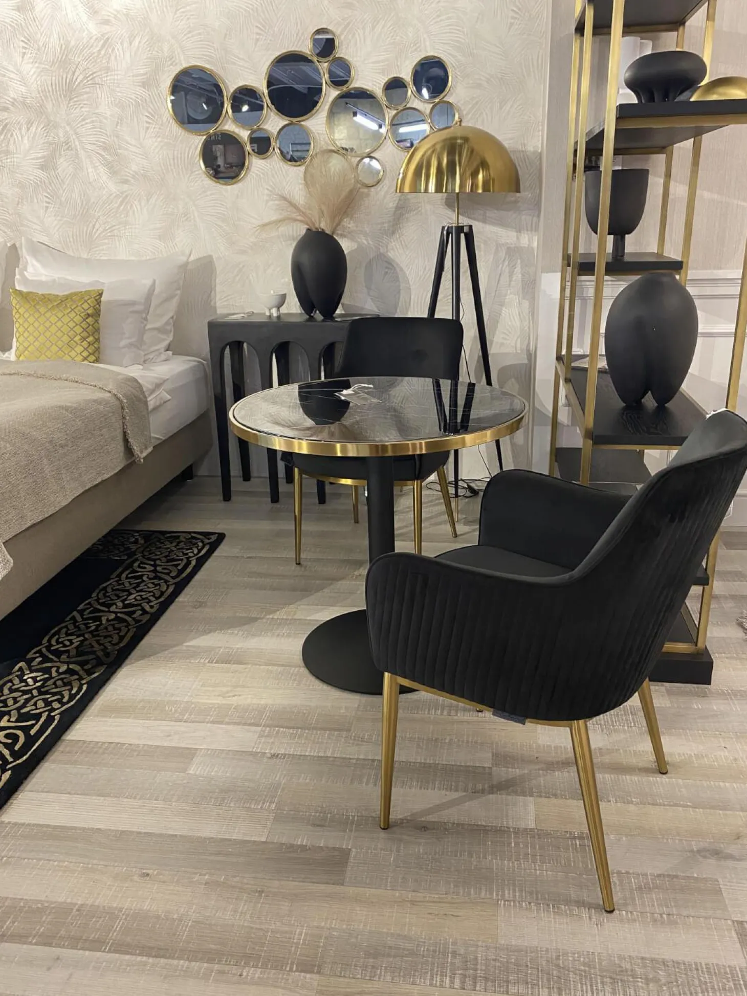 Bistrotisch Zenza Kunstmarmor Schwarz Gestell Edelstahl Schwarz