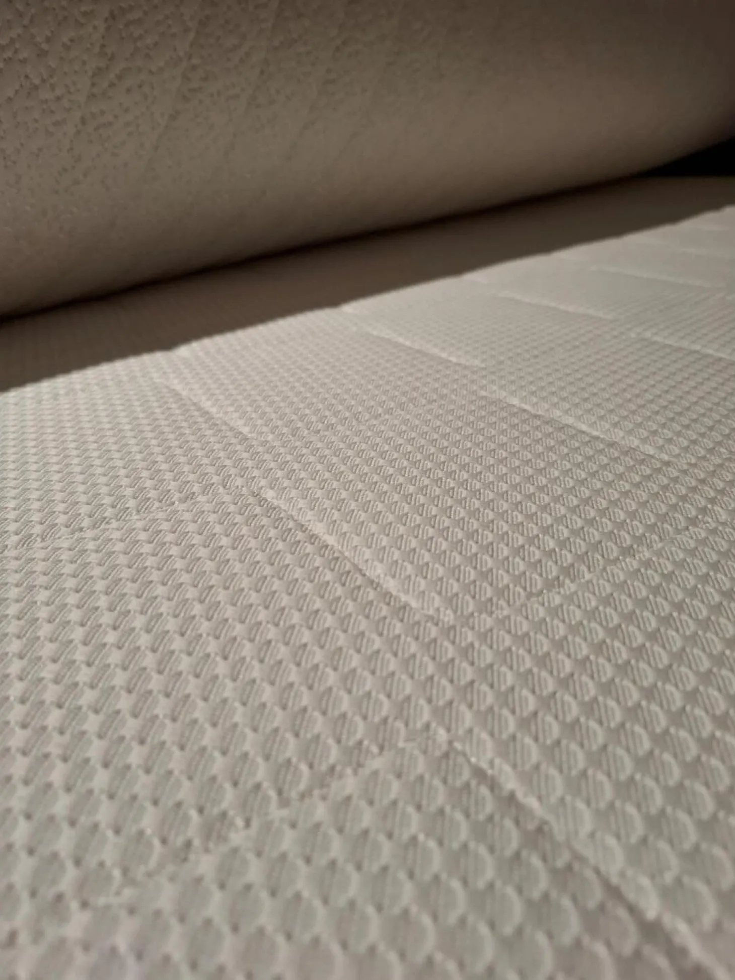 Boxspringbett Arran Stoff S TRE16 Dunkelgrau Füße Schwebesockel Inklusive Matratze