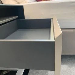 Boxspringbett Bohemian C Leder Acacia Grau mit Matratze Paisley P5