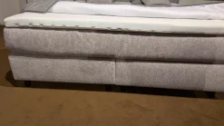 Boxspringbett Easy Better Stoff Famosa Ecru 351000 Grau Fuß Schwebeoptik Schwarz Inklusive Matratze Und Topper