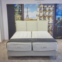 Boxspringbett Moon Bezug Stoff Fuß Colette Inklusive 2 Untermatratzen Omega Spring Und 2 Obermatratzen Imeprial Air Spring Prestige Sowie Matratzenauflagen Seine Und Alma Préstige Und Kissen