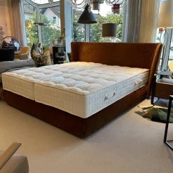 Boxspringbett Polo Stoff Velours City Velvet Reloaded Kupfer Orange Mit Blindfüßen