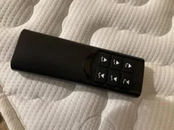 Boxspringbett Taara Stoff Rebel 12 Taupe mit Verstellfunktionen