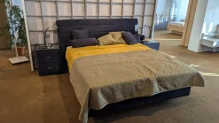 Boxspringbett Virginia Stoff 598100 Uni Schwarz Mit Matratze Topper Intrigiert Inklusive 2 Nachtkonsolen Ohne Dekoration Ohne Lampen