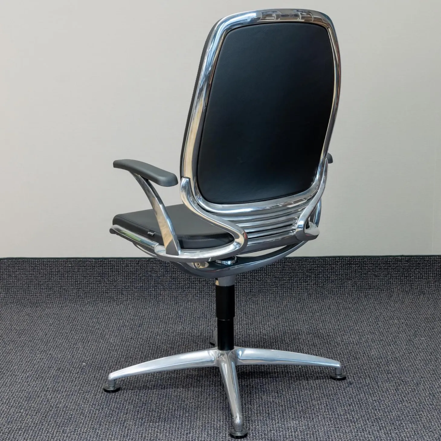 Bürodrehstuhl AL 3 Leder Schwarz4-Sternfuß Aluminium