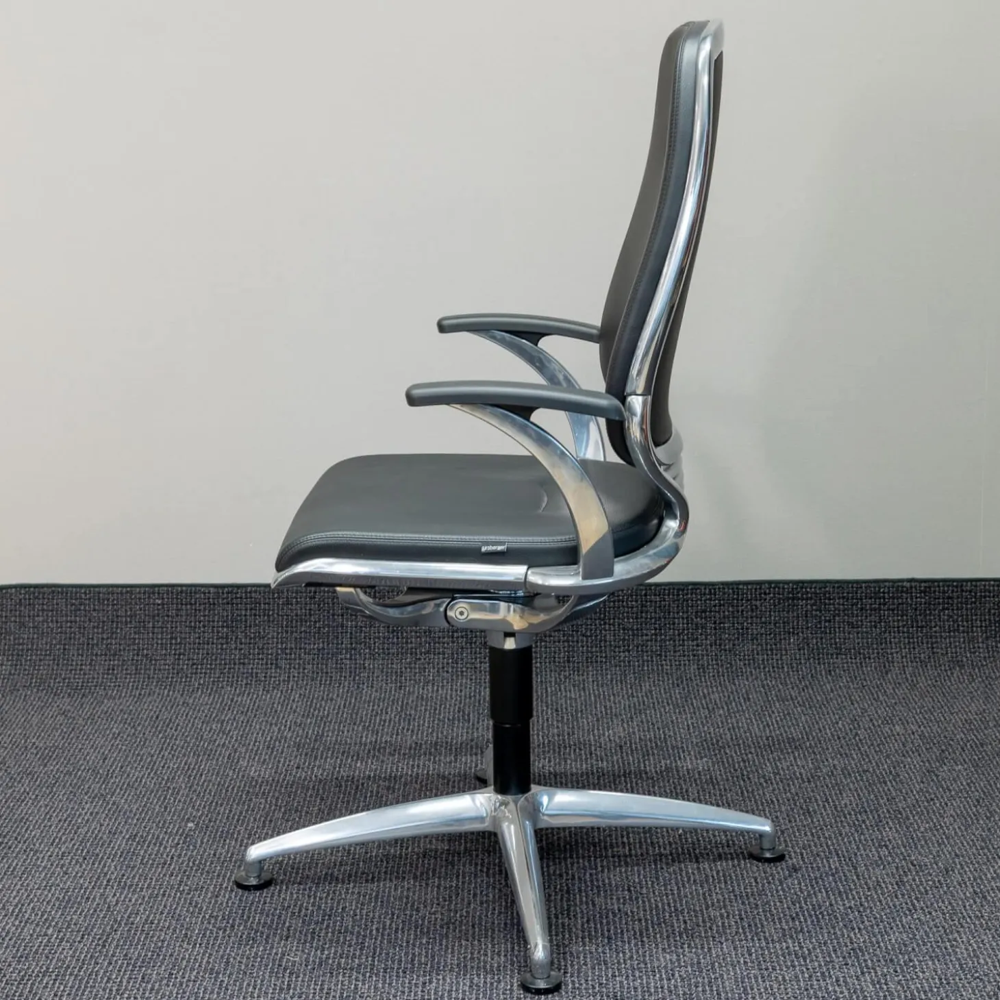 Bürodrehstuhl AL 3 Leder Schwarz4-Sternfuß Aluminium