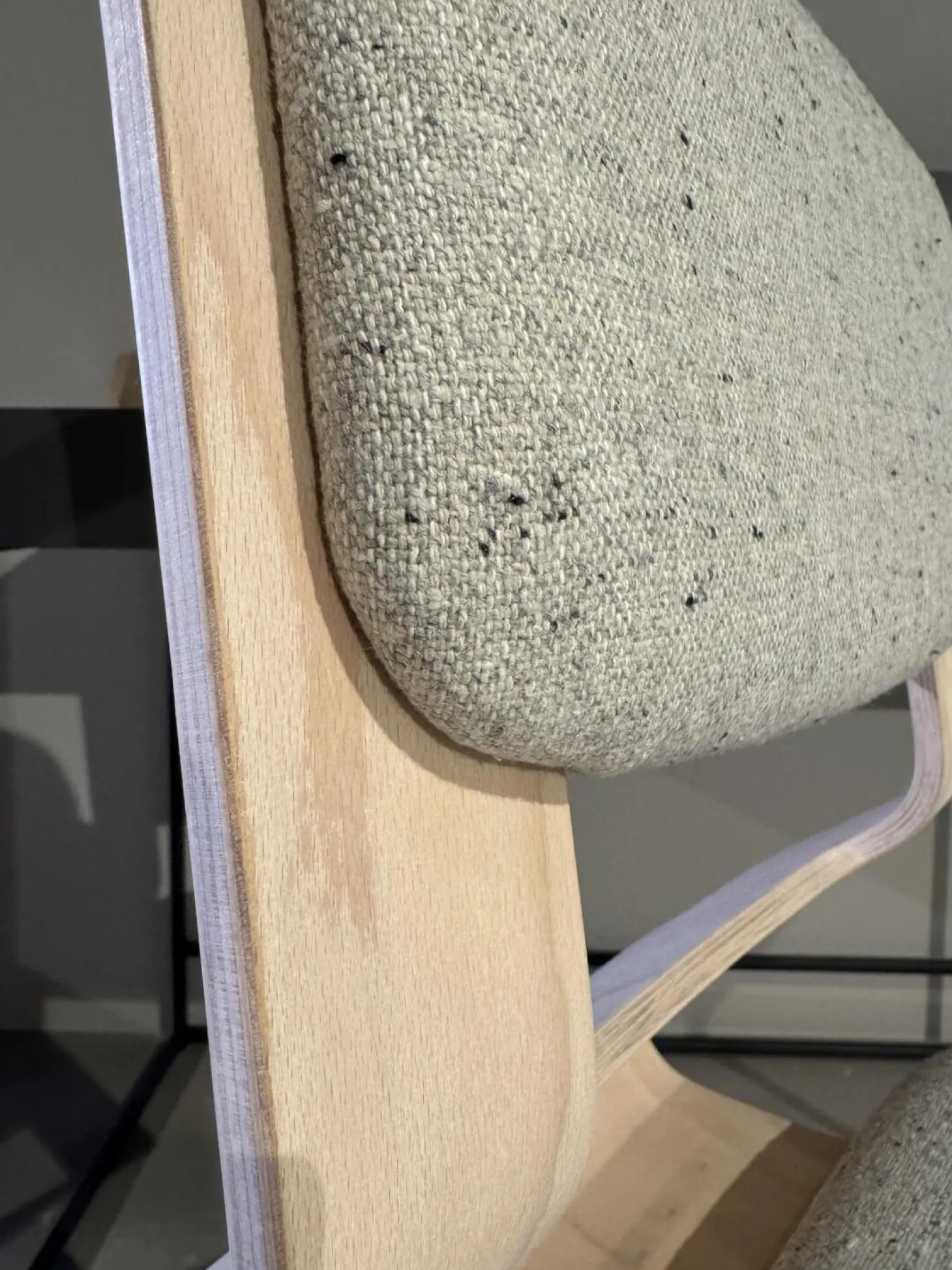 Bürodrehstuhl Kids Polsterung Stoff Ripley 101 Grau Rücken Eiche Weißgeölt Drehgestell Schwarz