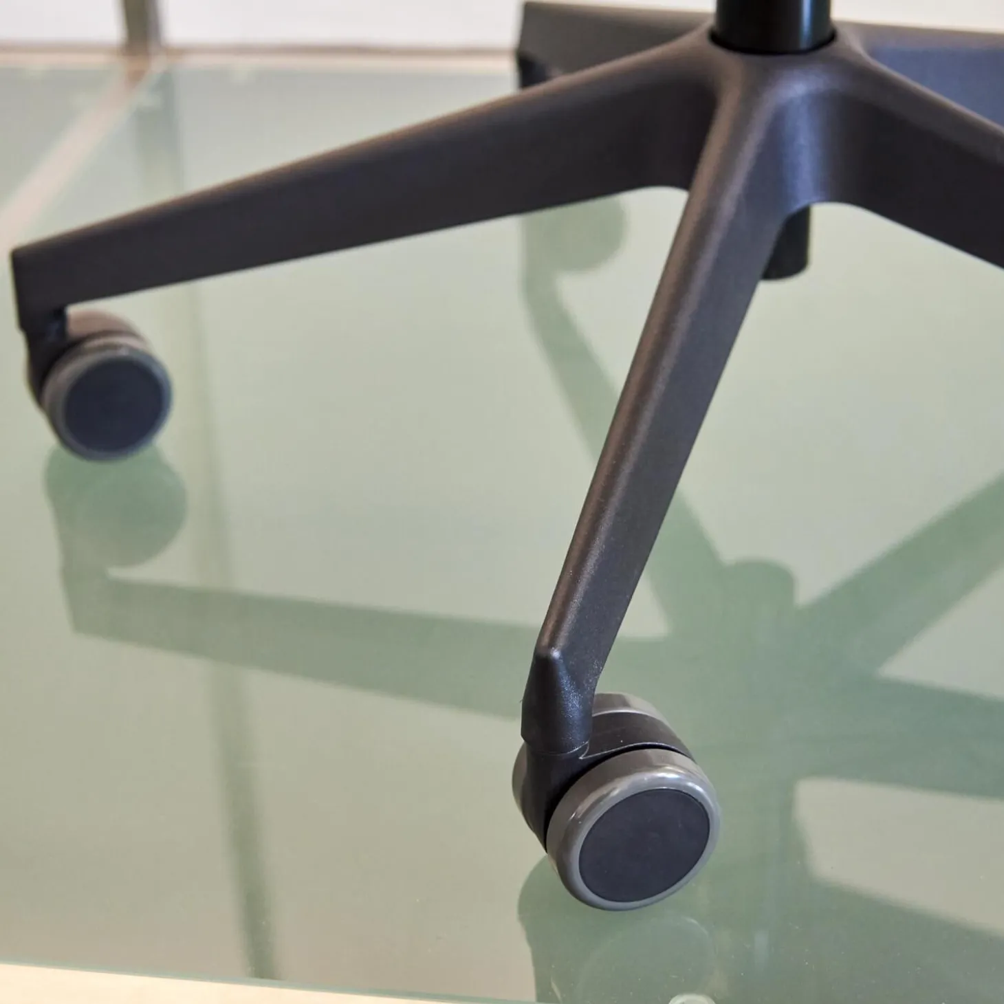 Bürostuhl Una Plus Bezug Stoff Mesh 01 Nero Schwarz Gestell Nylon Schwarz Struktur 115 Schwarz Mit 5 Stern Fuß Auf Rollen