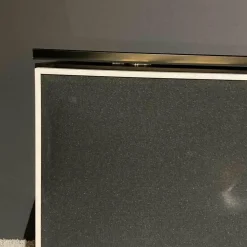 Catena Hifimöbel Korpus Schwarz Hochglanz Lautsprechertuch Schwarz mit Lautsprechersystem