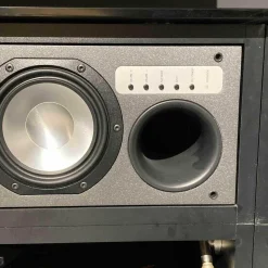 Catena Hifimöbel Korpus Schwarz Hochglanz Lautsprechertuch Schwarz mit Lautsprechersystem