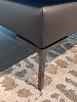 Chaiselounge Charles Leder Gamma Schiefer Braun Grau Füße Nickel Bronzefarben Lackiert Inklusive 1 Rückenkissen Und 1 Dekokissen