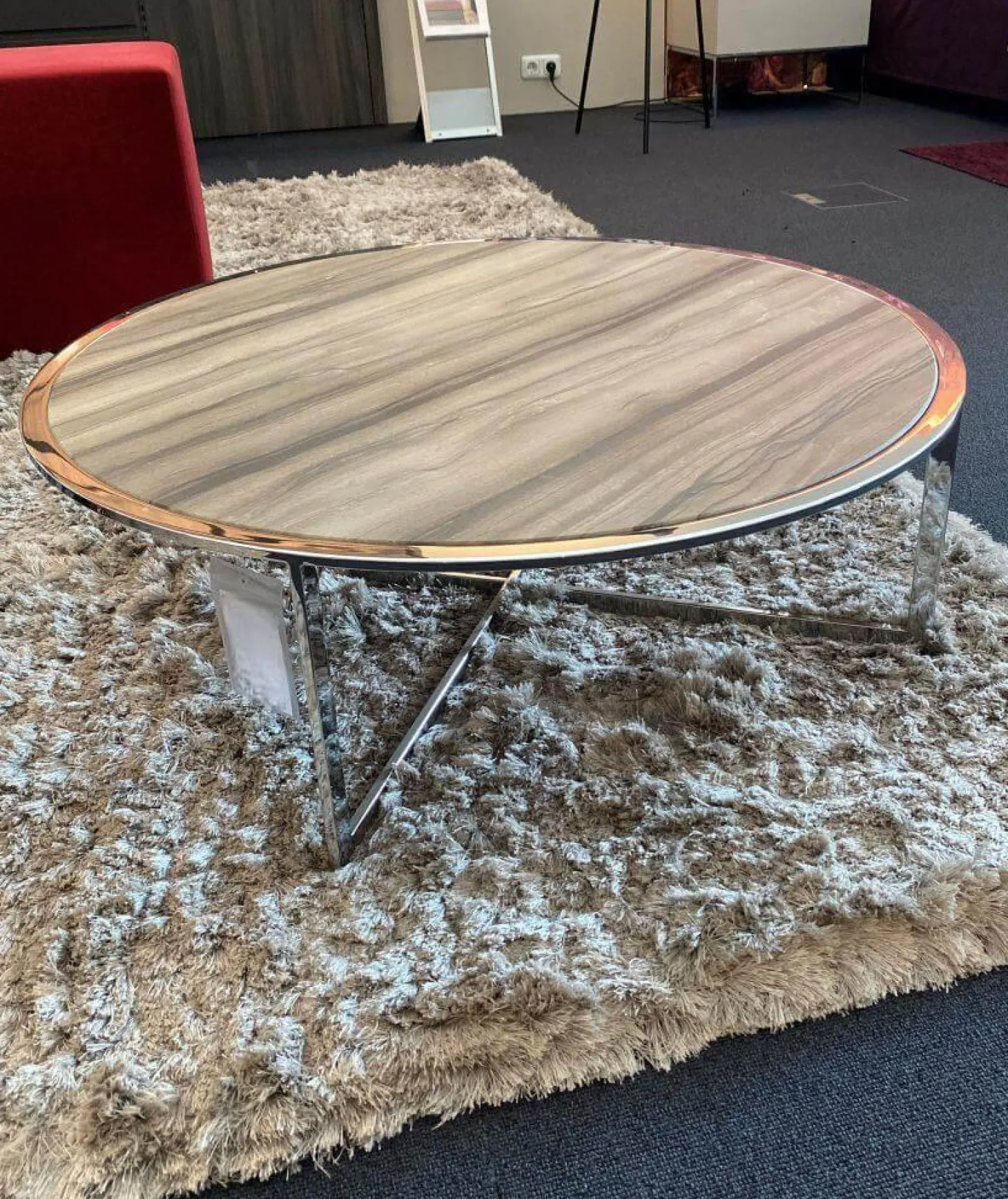 Clubtisch Charme Stein Sequoia Brown Geledert Fußgestelle Chrom Hochglanz