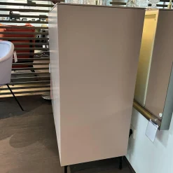 Container Connect Lack Außen Rosé Rosa Grau Innen Snow Weiß Mit Schwarzen Eckfüßen