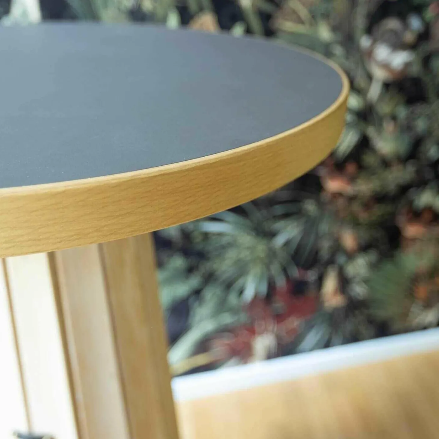 Container Table Bodhi Platte Lino Mauve Sockelhülle Eiche Weiß Lackiert