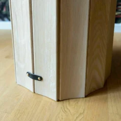 Container Table Bodhi Platte Lino Mauve Sockelhülle Eiche Weiß Lackiert