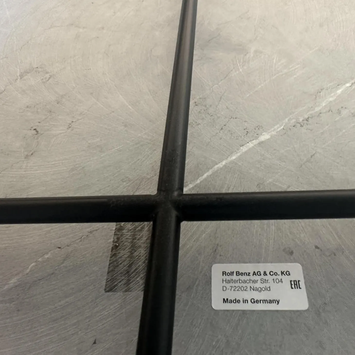 Couchtisch 947 471 Platte Stein Graphit Brown Grau Braun Gestell Stahl Verkehrsschwarz Lackiert