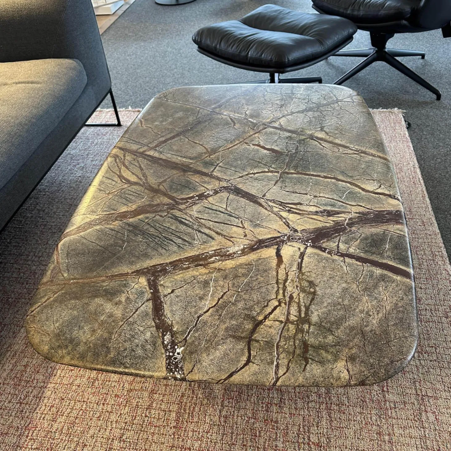 Couchtisch Basket Tischplatte Stein Gemustert Gestell Stahl Schwarz