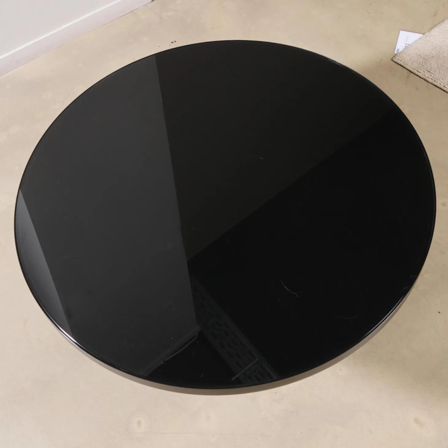 Couchtisch Bell Glasplatte Schwarz Gestell Stahl Schwarz Brüniert Glasfuß Quarzgrau