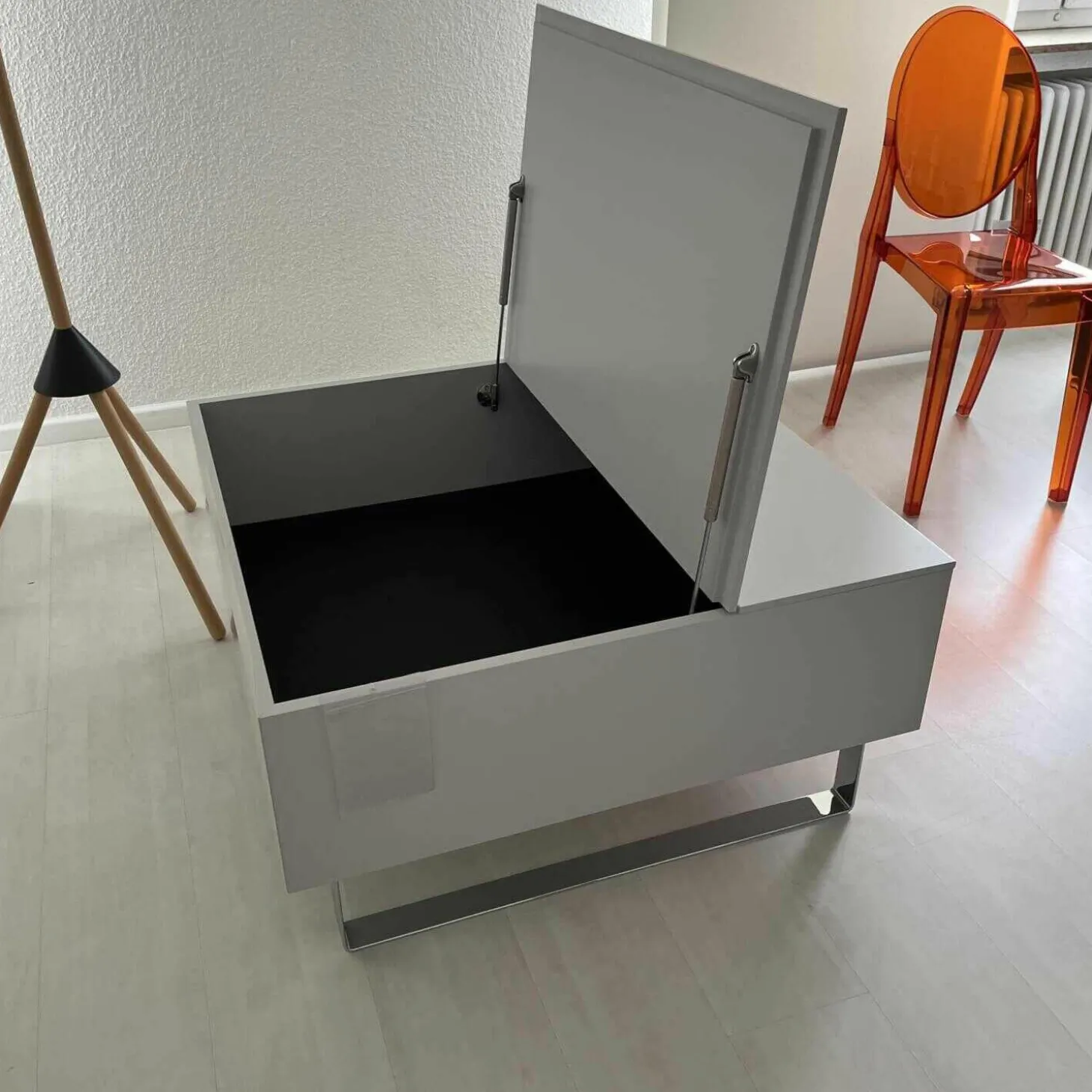 Couchtisch Conseta MDF Lack Platin M14 Metallkufe Verchromt Mit Klappe