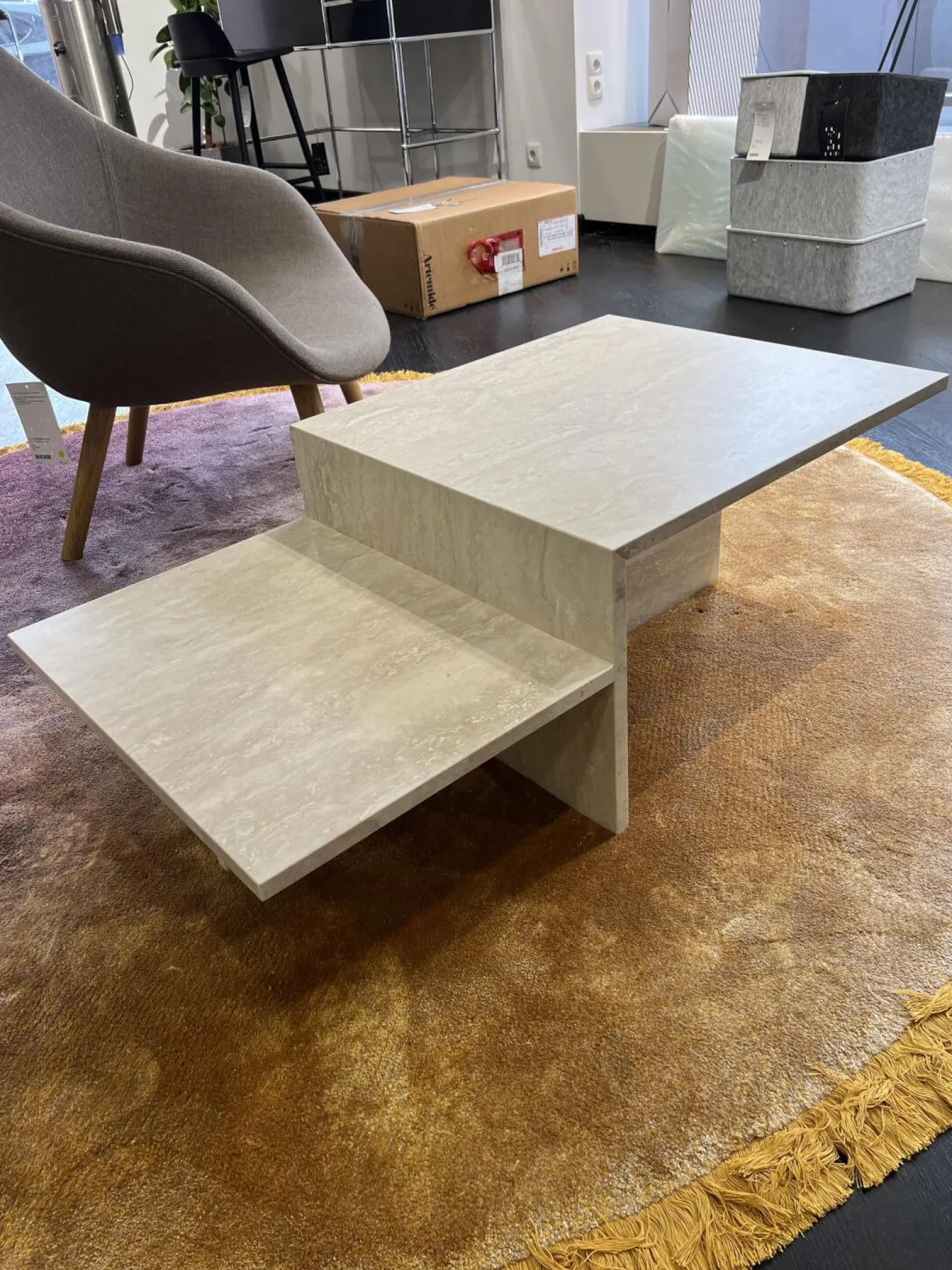 Couchtisch Distinct Coffee Table Travertine Stein Weiß