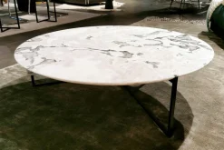 Couchtisch Icaro Platte Marmor Polarweiß Gestell Metall Schwarz Matt