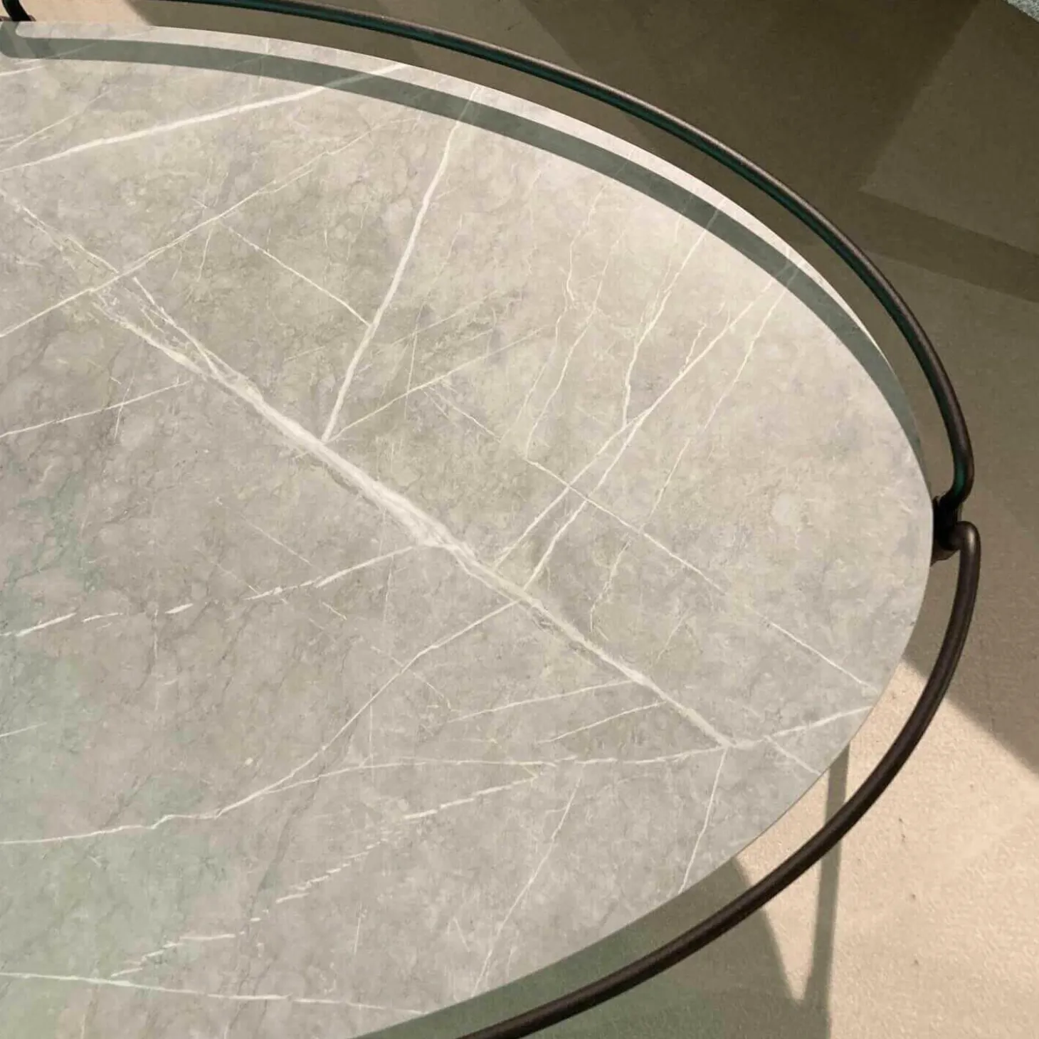 Couchtisch Join Oval Steinplatte Tapa Gestell EP 2471 F Metall