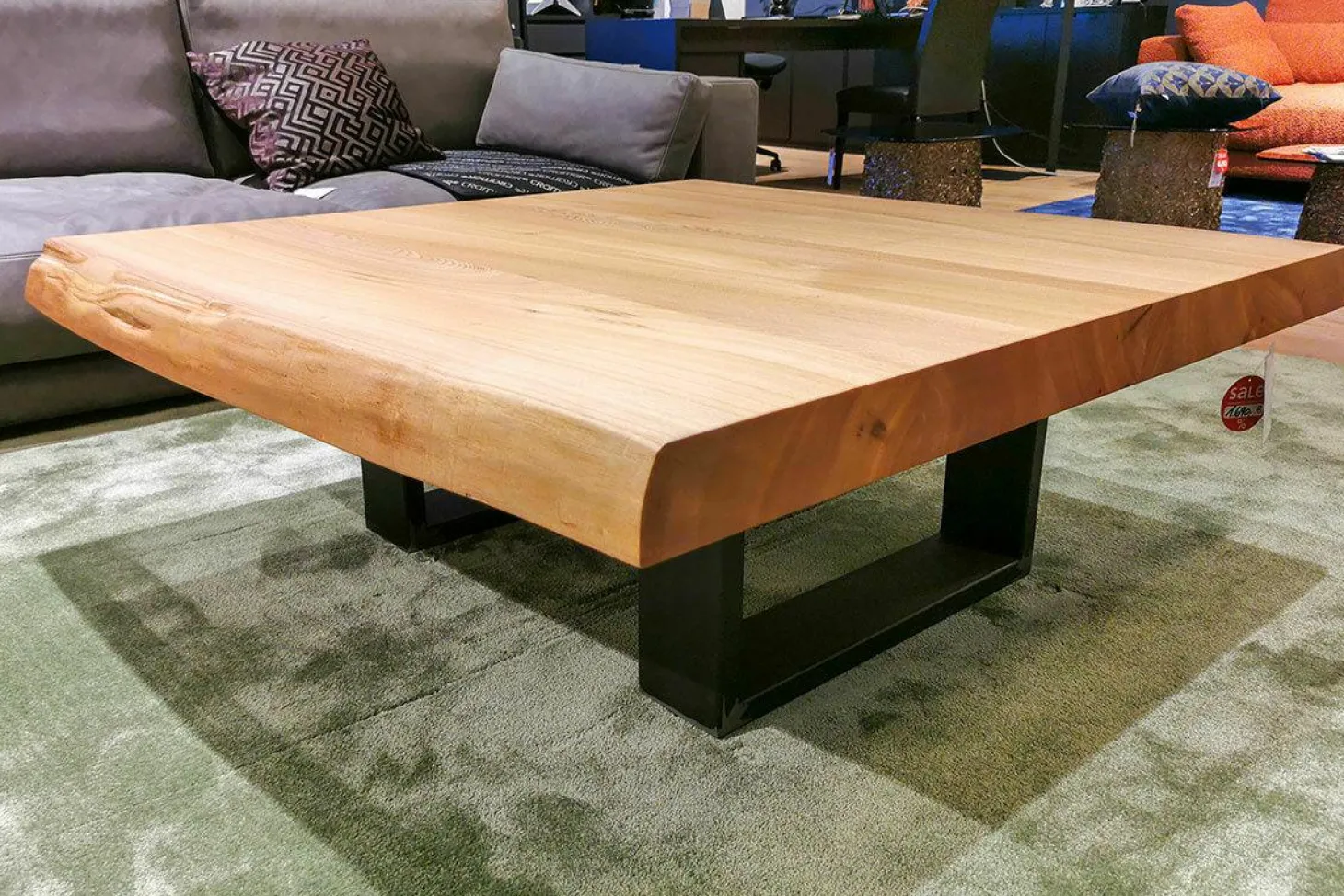 Couchtisch Kantara Tischplatte Rüster Ulme Gestell Eisen