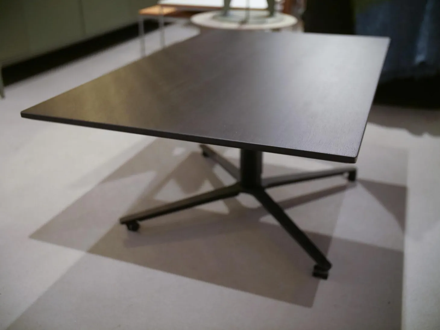 Couchtisch Kolo K 736 Platte Eiche Schwarz Höhenverstellbar Metall Sternfuß Schwarz