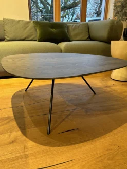 Couchtisch Liliom Platte Eiche Pine Grey Grau Gestell Metall Epoxy Nuit Silk Schwarz Lackiert