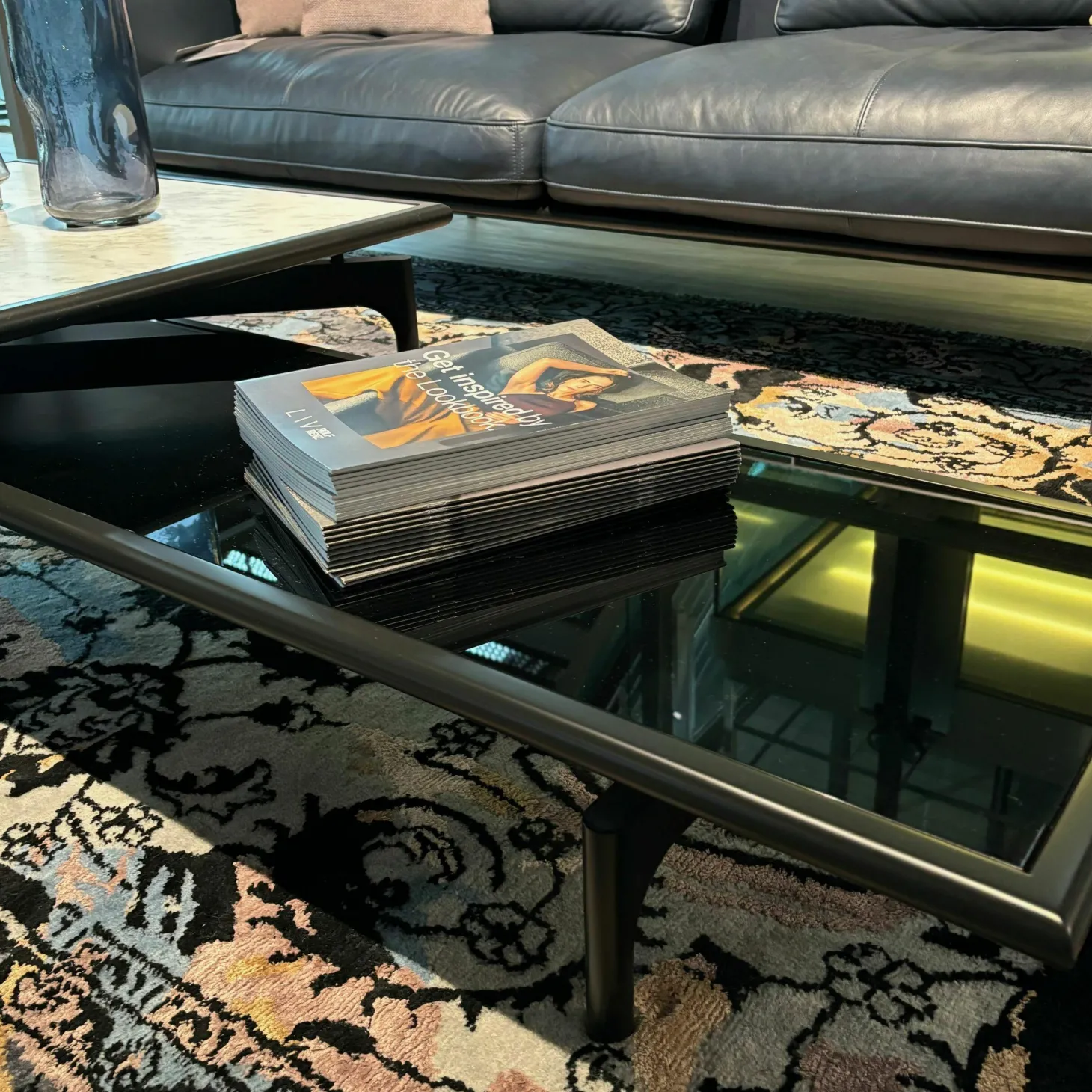 Couchtisch Liv Platte Klarglas Unterseite Und Gestell Buche Verkehrsschwarz Matt Lackiert