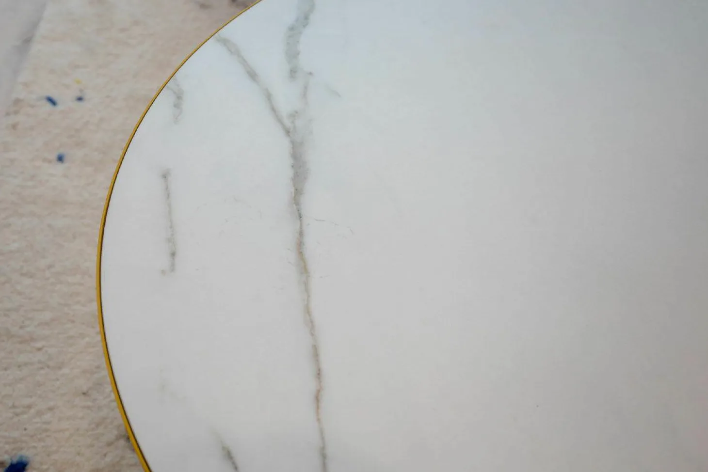 Couchtisch Mesh Platte Keramik Weiß Gestell Saffron Gelb