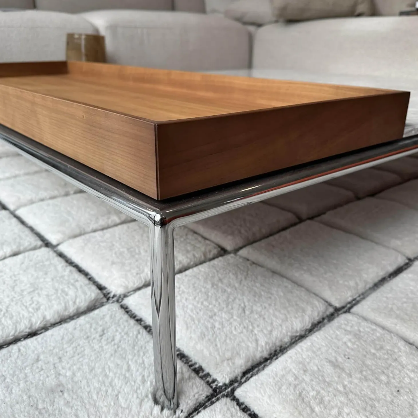 Couchtisch Mex Hi Platte Marmor Mianco Carrara Beige Gestell Metall Verchromt Inklusive Tablett Amerikanischer Nussbaum