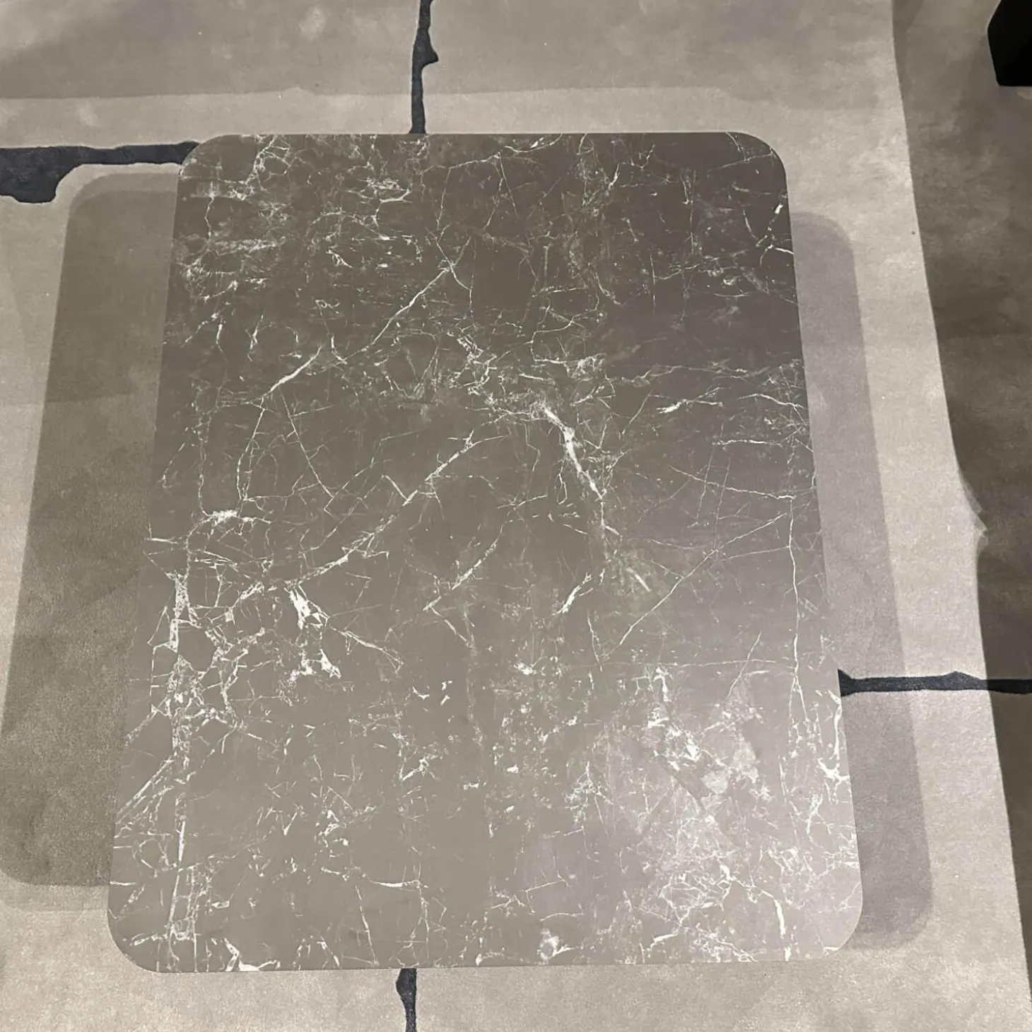 Couchtisch Prego Platte Keramik Matt Rock Schwarz Silber Korpus Lack Matt Tiefschwarz Gestell Schwarz Tiefmatt Pulverbeschichtet