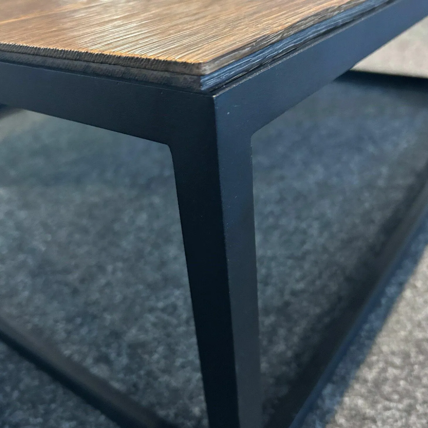 Couchtisch SC 54 Platte Eiche Geköhlt Gelaugt Gekalkt Gestell Tiefschwarz