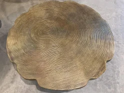 Couchtisch Toshiko Aluminium Sandgussverfahren Messing Baumschreiben Design