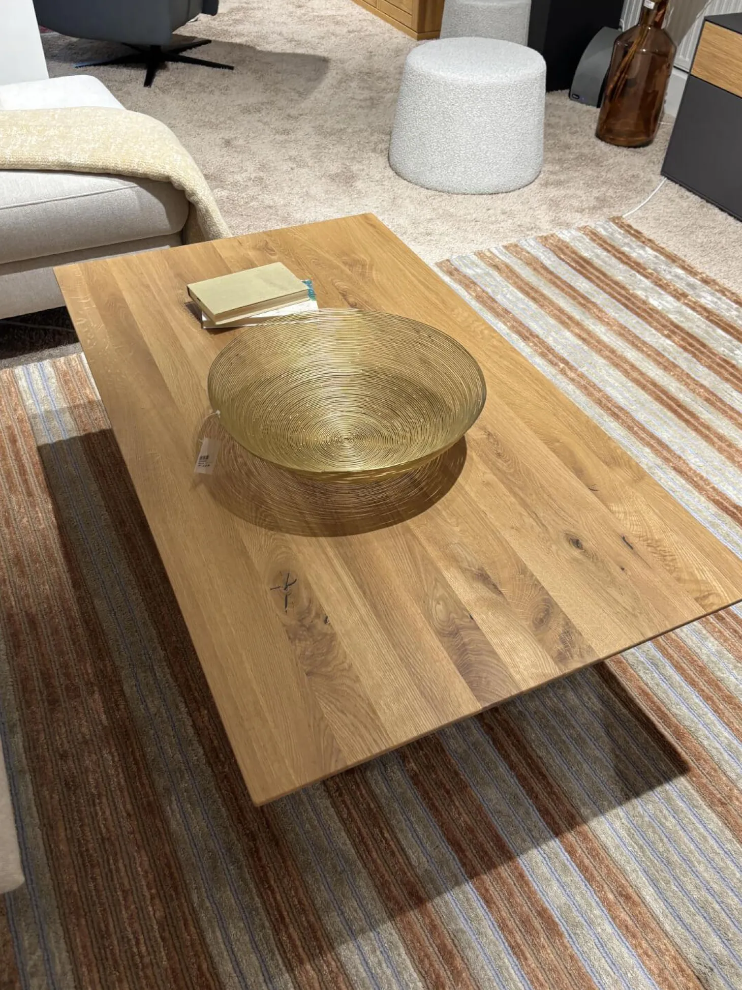 Couchtisch Tucson Platte Wildeiche Massiv Geölt Bodenplatte Metall Schwarz