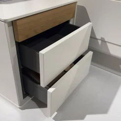 Doppelbett Multi Bed 4271 Lack Weiß Aufsatzpolster Leder 5126 Mocca Braun Mit Konsolen Und Beleuchtung Ohne Matratze Und Lattenrost