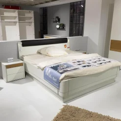 Doppelbett Multi Bed 4271 Lack Weiß Aufsatzpolster Leder 5126 Mocca Braun Mit Konsolen Und Beleuchtung Ohne Matratze Und Lattenrost