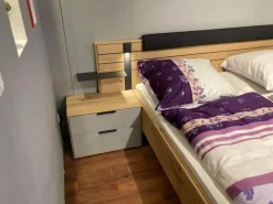 Doppelbett Scottsdale Wildeiche Soft Gebürstet Lack Samtgrau Grau Ohne Matratzen Lattenrost sowie Dekkoration