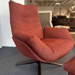 Drehsessel Cordia Lounge Stoff 80 8189 Rostrot Rot Fußkreuzgestell Lack F05 Schwarz Inklusive Hocker