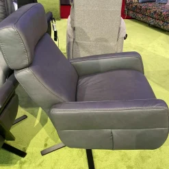 Drehsessel EM Salo Leder Levita Anthrazit Sternfußgestell Schwarz Matt Lackiert