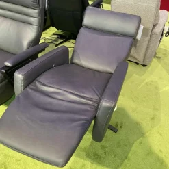 Drehsessel EM Salo Leder Levita Anthrazit Sternfußgestell Schwarz Matt Lackiert